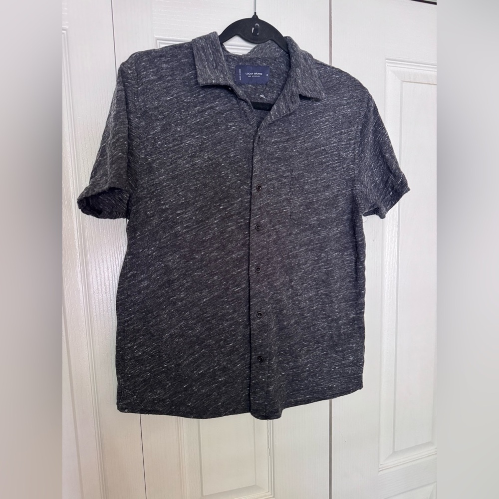 Lucky Brand Men’s Button Short Sleeve Pocket Tee size Medium